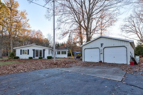 A home in Swan Creek Twp