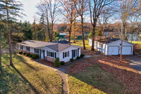 A home in Swan Creek Twp