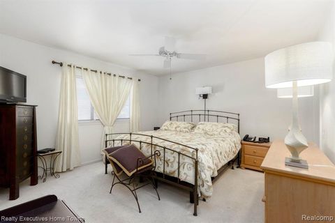 A home in ClintonCharterTownship_Macomb