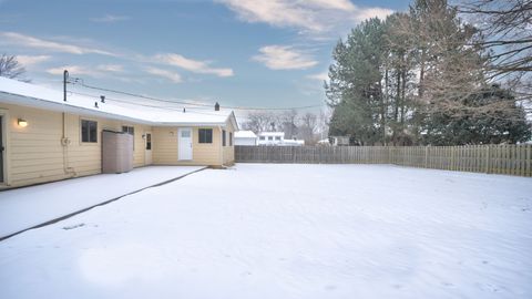 A home in Grand Blanc Twp