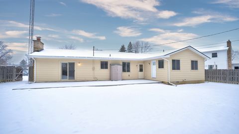 A home in Grand Blanc Twp