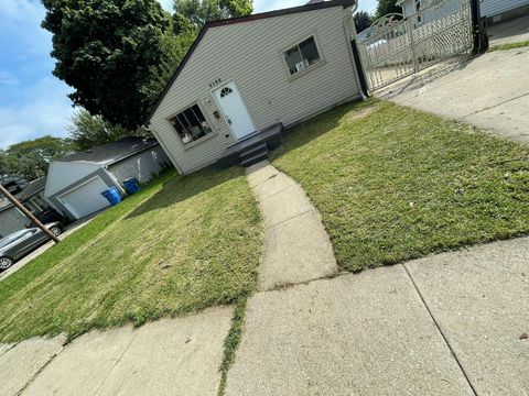 A home in Dearborn Heights