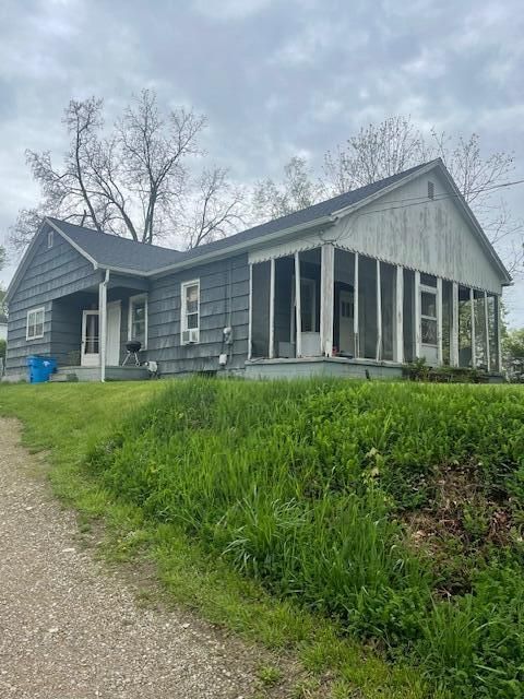 621 E Michigan Avenue Grass Lake Village MI 49240