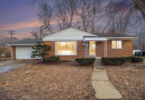 A home in RedfordCharterTownship_Wayne