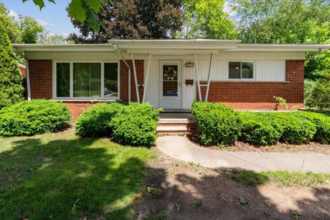 A home in Livonia