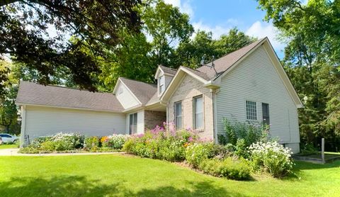 A home in Metamora Vlg