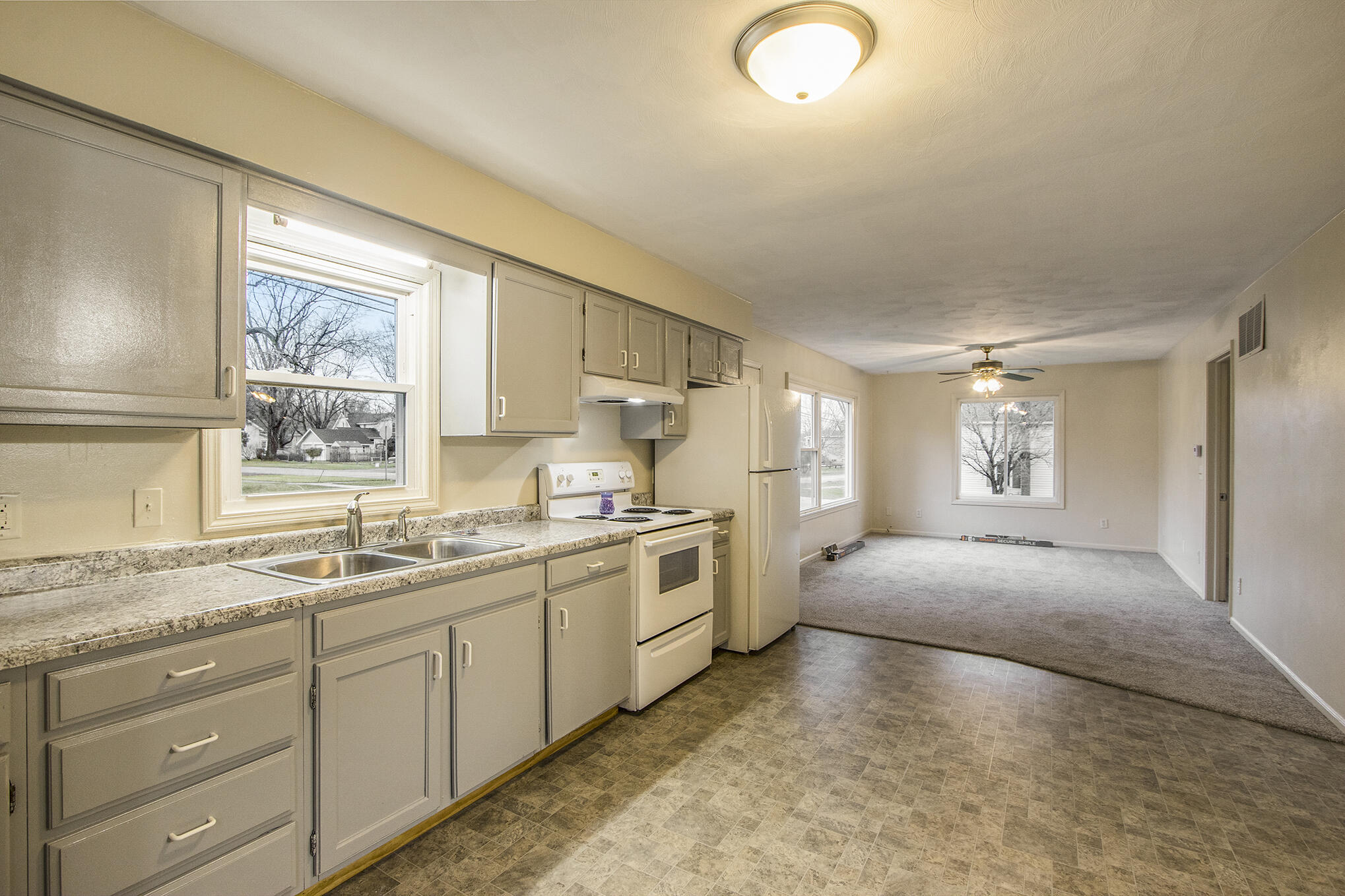 AugustaVillage_Kalamazoo, Michigan 49012, United States, 2 Bedrooms Bedrooms, ,1 BathroomBathrooms,Residential,Active,15912