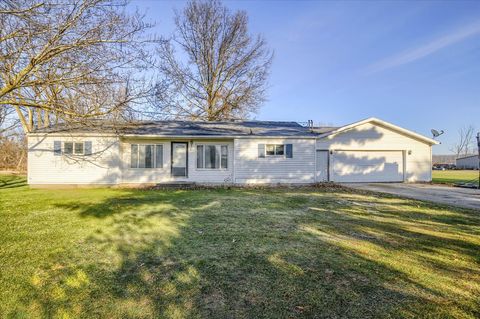 A home in Taymouth Twp