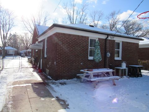 A home in Harper Woods