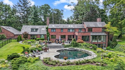 A home in Bloomfield Twp