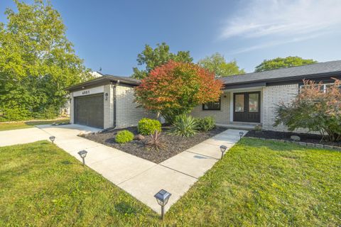 A home in West Bloomfield Twp