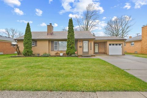 A home in Dearborn Heights