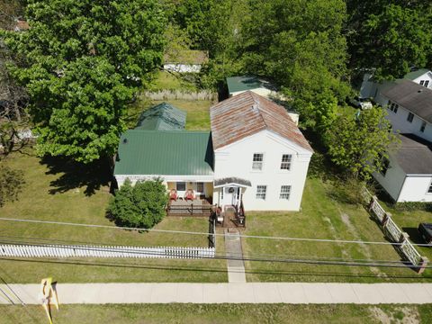 A home in Paw Paw Vlg