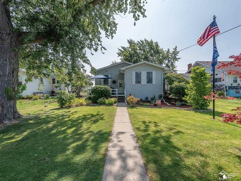 A home in Frenchtown Twp