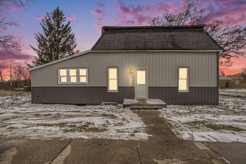 A home in White Cloud