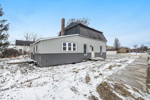 A home in White Cloud