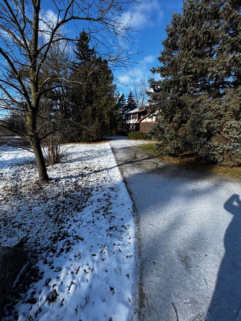 A home in Bloomfield Twp