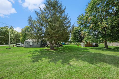 A home in Taymouth Twp