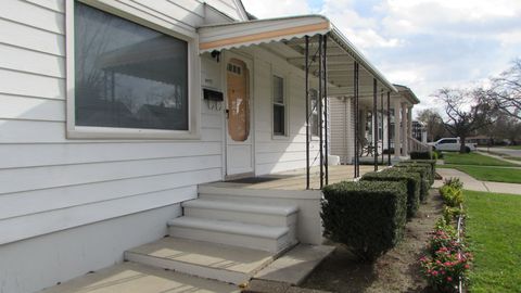 A home in Lincoln Park