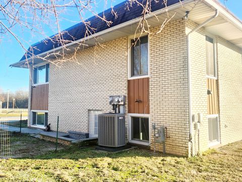 A home in Bloomingdale Twp