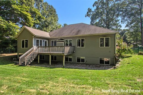 A home in Fruitport Twp