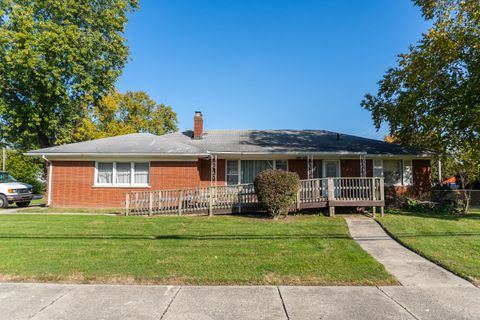 A home in Dearborn Heights