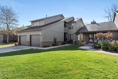 A home in Grosse Ile Twp