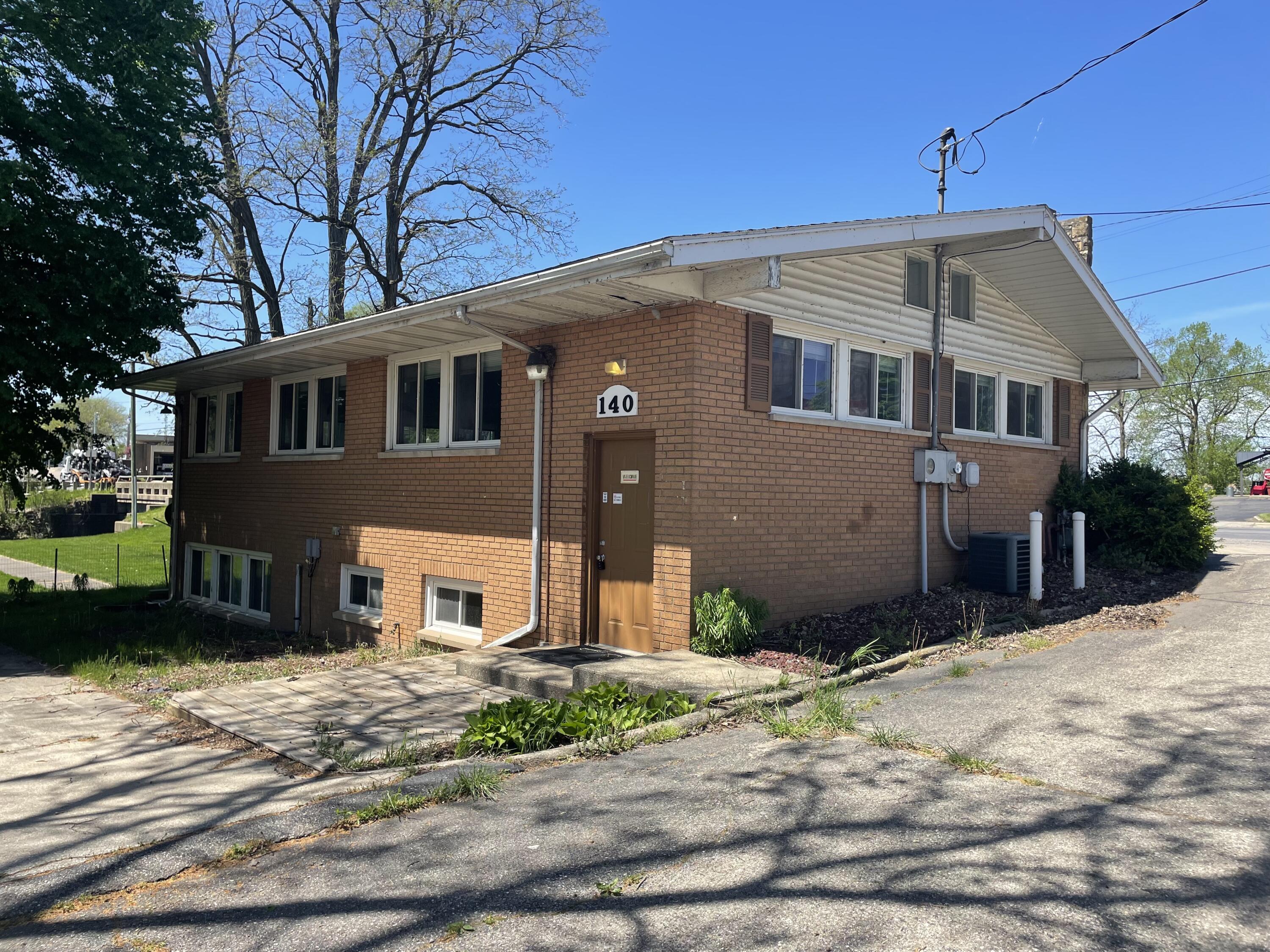 140 W Michigan Avenue