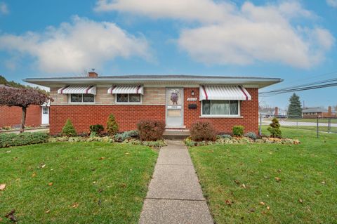 A home in Warren