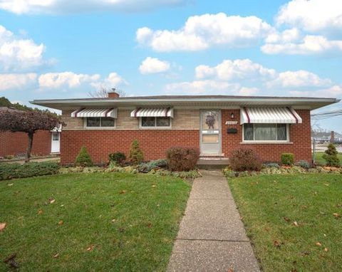 A home in Warren