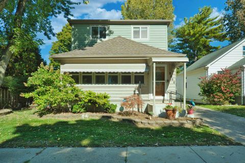 A home in Grosse Pointe Woods