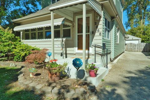 A home in Grosse Pointe Woods