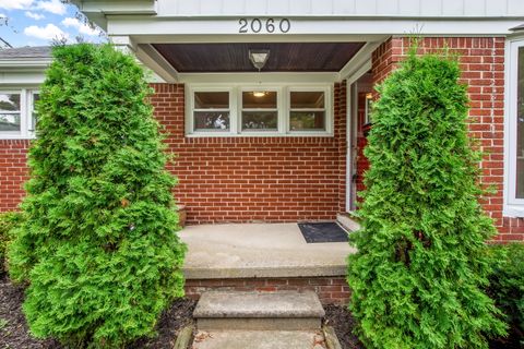 A home in Grosse Pointe Woods