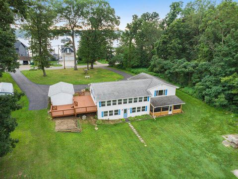 A home in Fredonia Twp