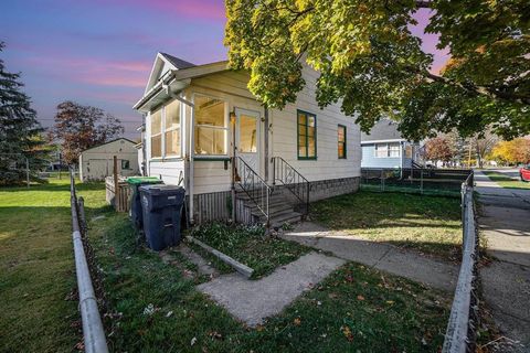 A home in Bay City