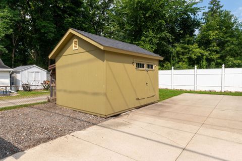 A home in Green Oak Twp