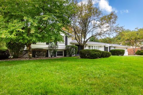 A home in West Bloomfield Twp