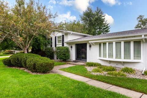 A home in West Bloomfield Twp