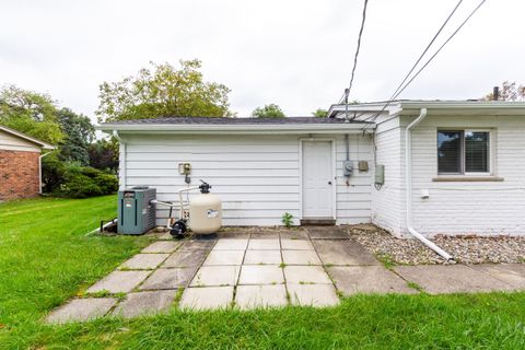 A home in West Bloomfield Twp