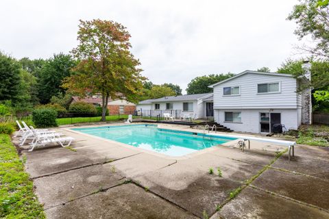 A home in West Bloomfield Twp