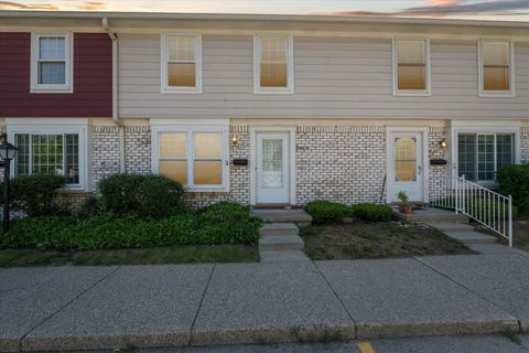 A home in Warren