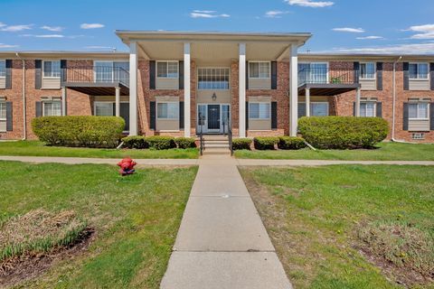 A home in West Bloomfield Twp