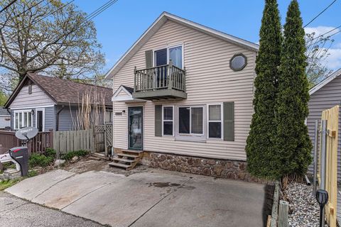 A home in Fenton Twp