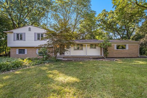 A home in Bloomfield Twp