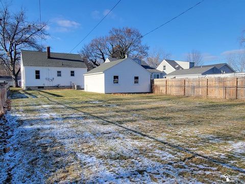 A home in Frenchtown Twp