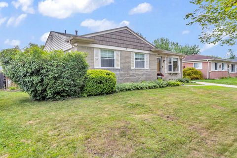 A home in Van Buren Twp