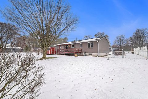 A home in Elmwood Twp