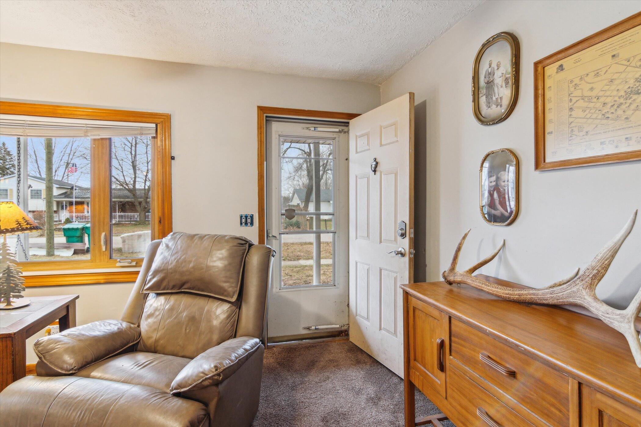 1920 S Pasadena Avenue