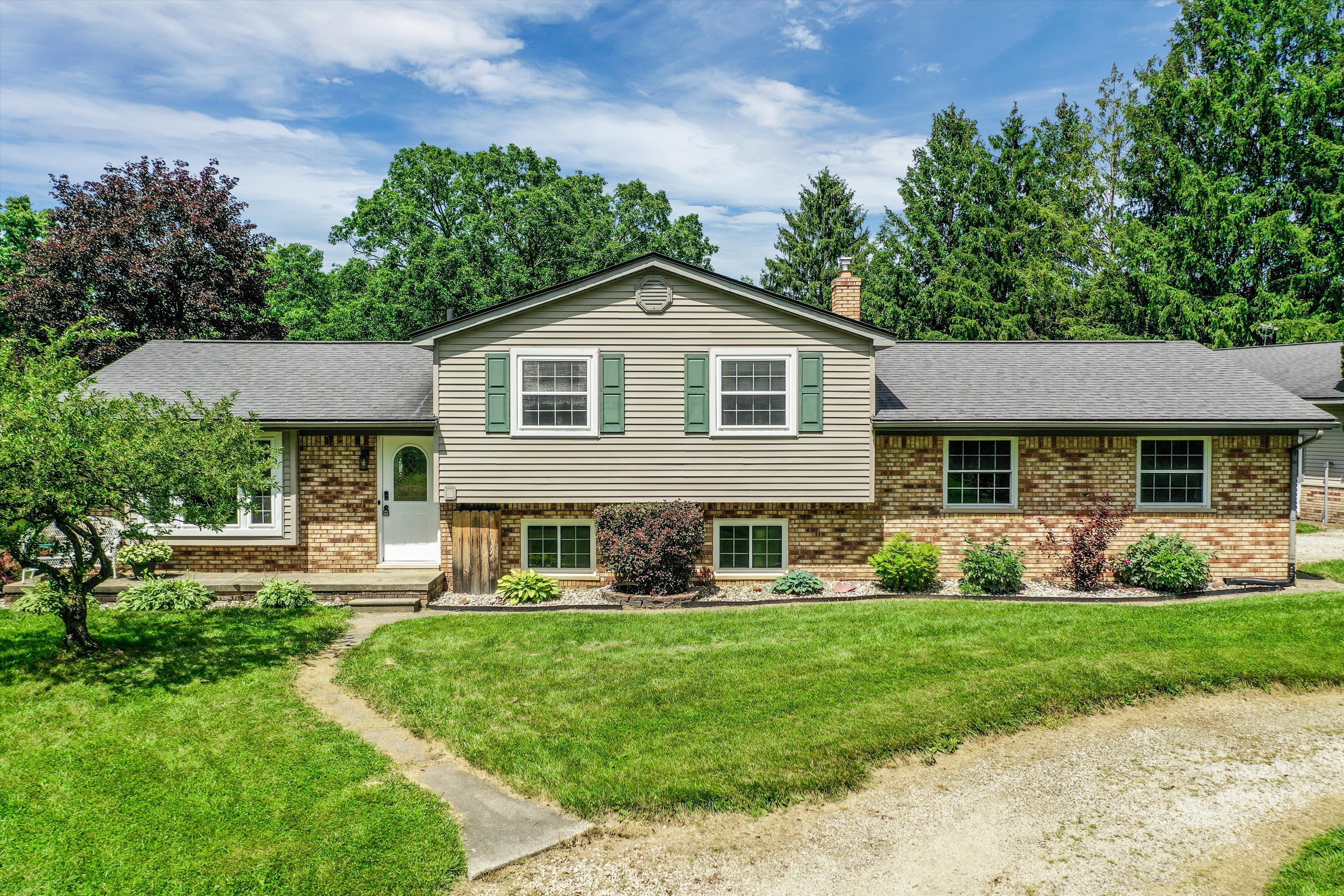 View Howell Twp, MI 48836 house