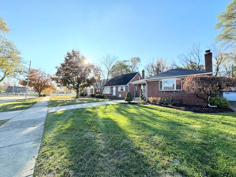 A home in Harper Woods